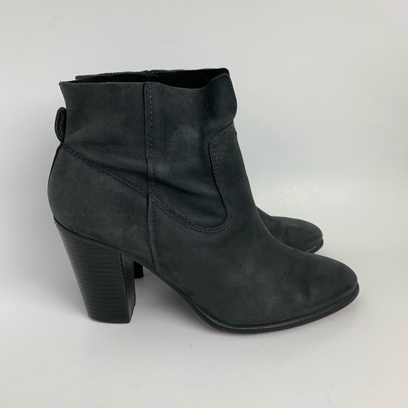 Vince Camuto stacked heel black leather bootie - Picture 2 of 8